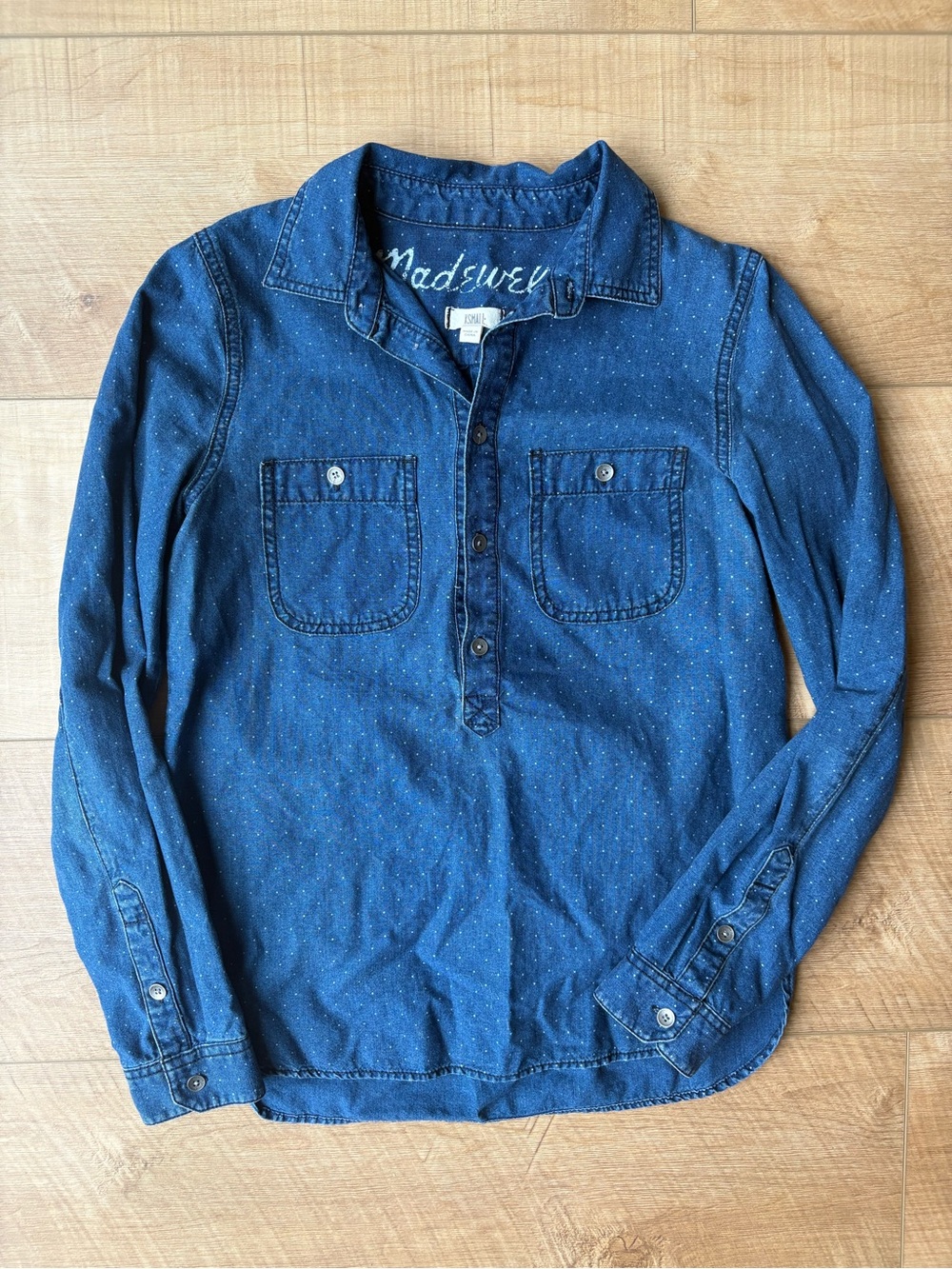 Madewell Chambray Polka Dot Popover Shirt. Size XS
